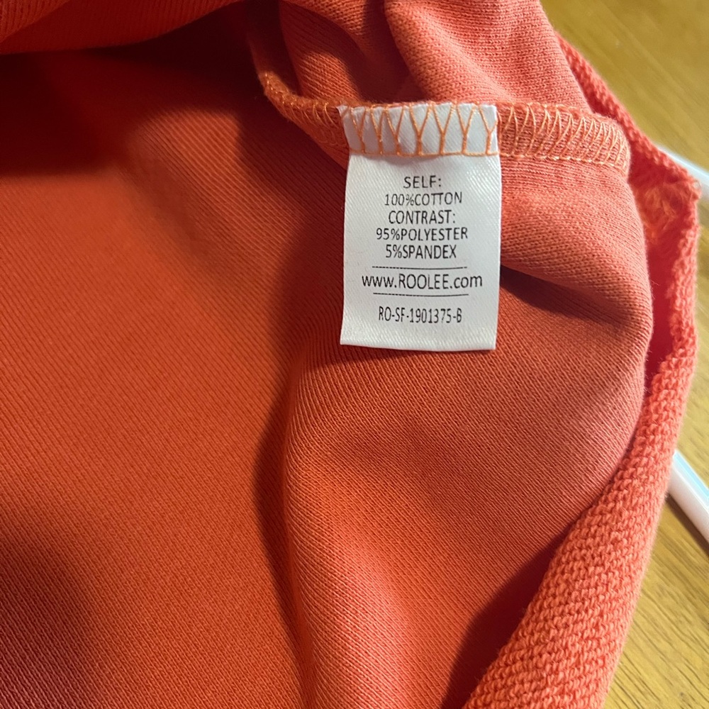 Roolee Women’s Orange Pull On Sweater Size Small - Picture 12 of 12